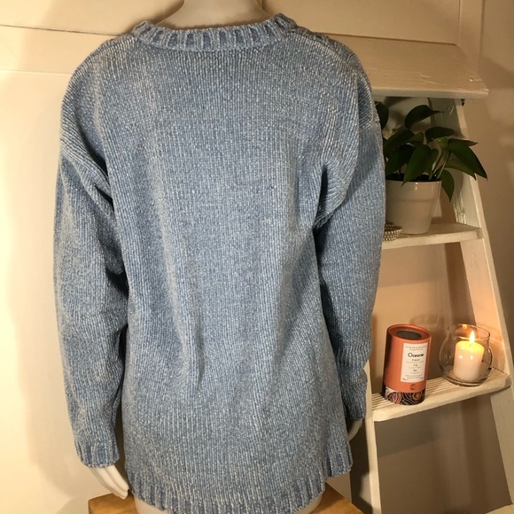 Chandail cozy large comme neuf 👌❤️ - Picture 4 of 6